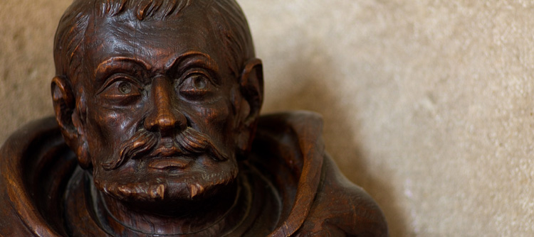 © BIVB / NARBEBURU S Statue of a Cistercian monk © BIVB / NARBEBURU S Statue of a Cistercian monk