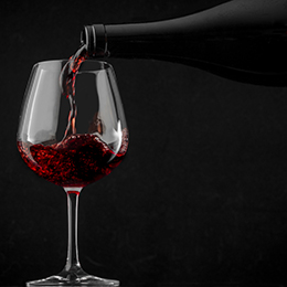 Glass of red wine - © BIVB / Michel Joly Glass of red wine - © BIVB / Michel Joly