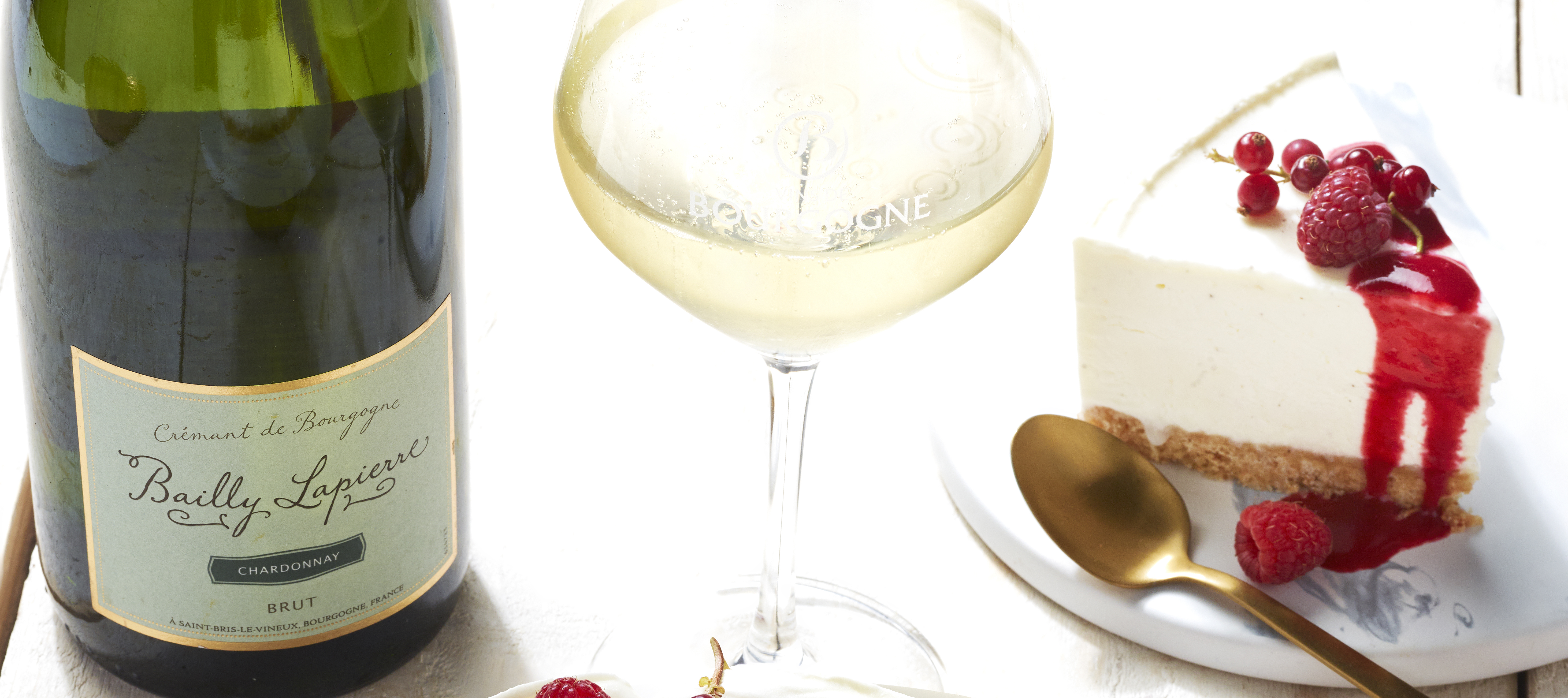 © BIVB / IMAGE & ASSOCIES Bottle of rosé wine © BIVB / IMAGE & ASSOCIES Bottle of rosé wine